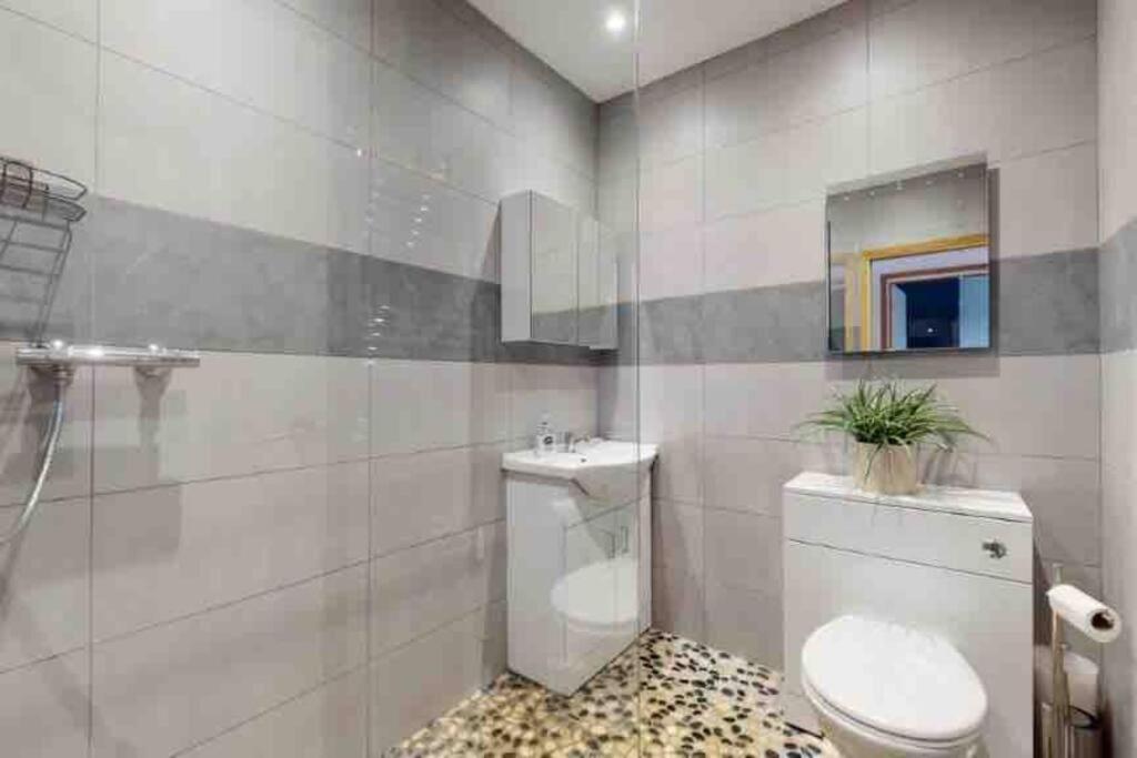 Love Lancing By The Sea With Optional Large Hot Tub Sleeps Up To 8 & Free Parking Exterior foto