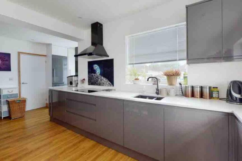 Love Lancing By The Sea With Optional Large Hot Tub Sleeps Up To 8 & Free Parking Exterior foto