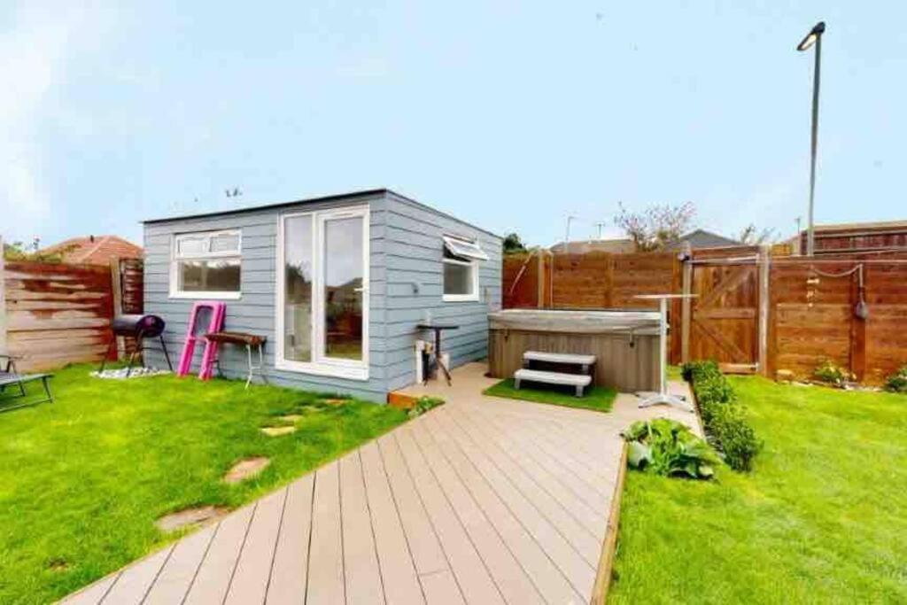 Love Lancing By The Sea With Optional Large Hot Tub Sleeps Up To 8 & Free Parking Exterior foto